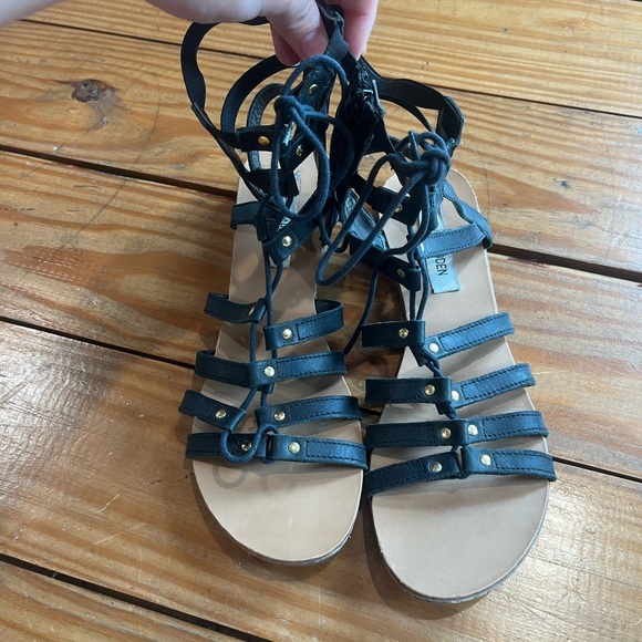 (36) *STEVE MADDEN SANDALS* - Picture 4 of 11